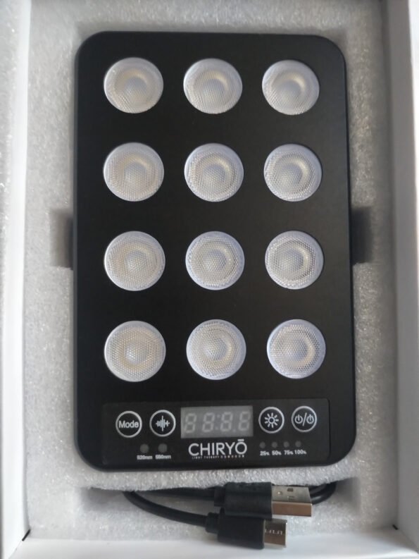 CHIRYO Light Therapy Black Migraine 520nm and 550nm battery powered portable (6)