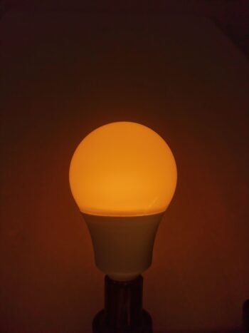 CHIRYO-Light-Therapy-SUNSET-Amber-600nm-Healthy-Light-bulb-100-percent-No-Blue-Light-e14